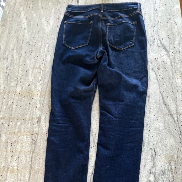 Old Navy Womens High-Rose Straight Jeans, Dark Wash S6 Short - Picture 4 of 7